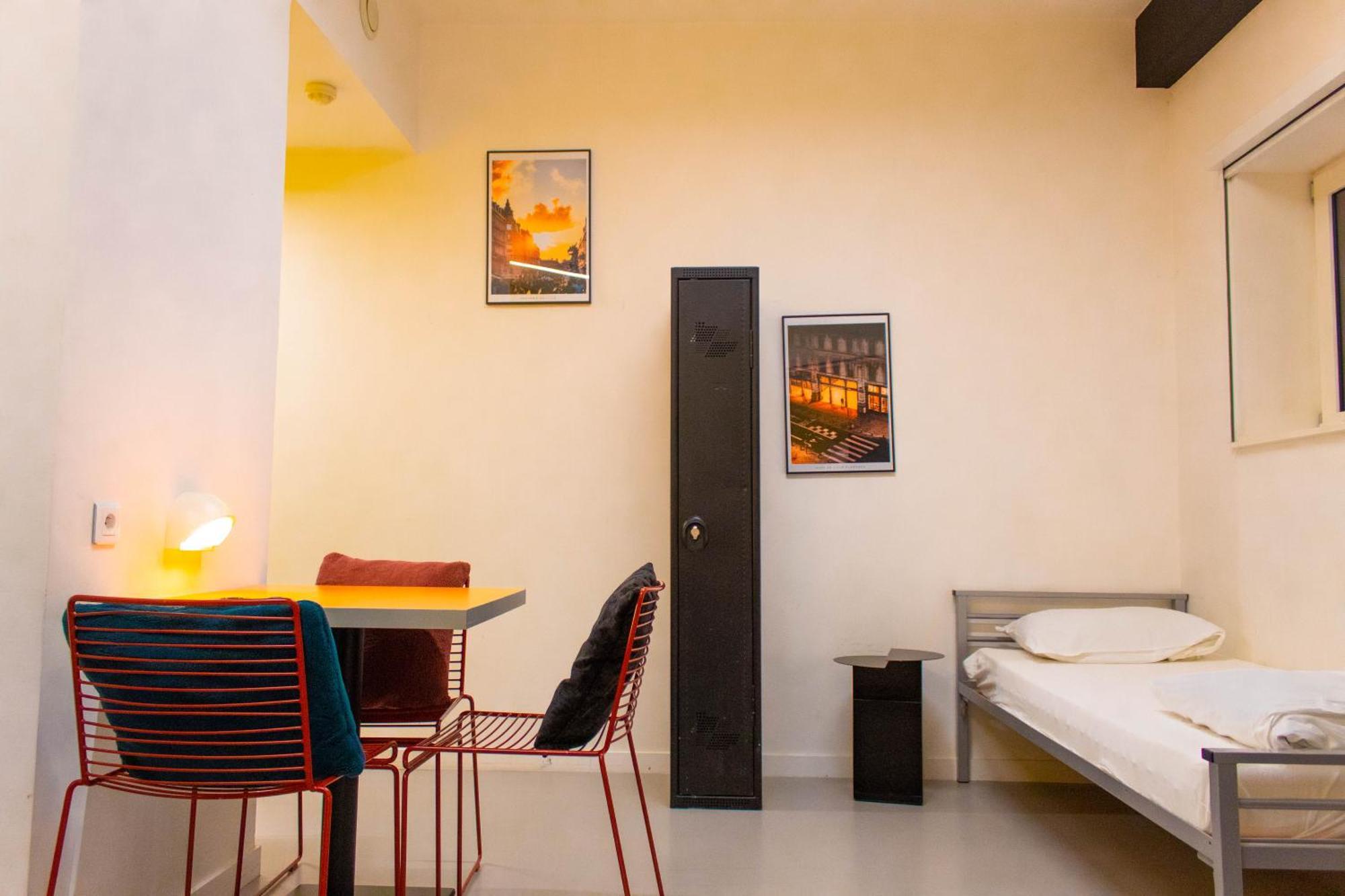 Auberge De Jeunesse Hi 里尔 外观 照片